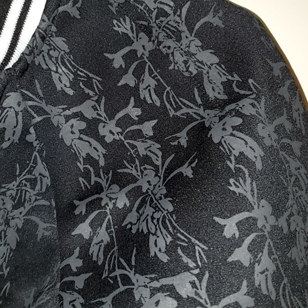 Bomber jacket - Picture 2 of 2